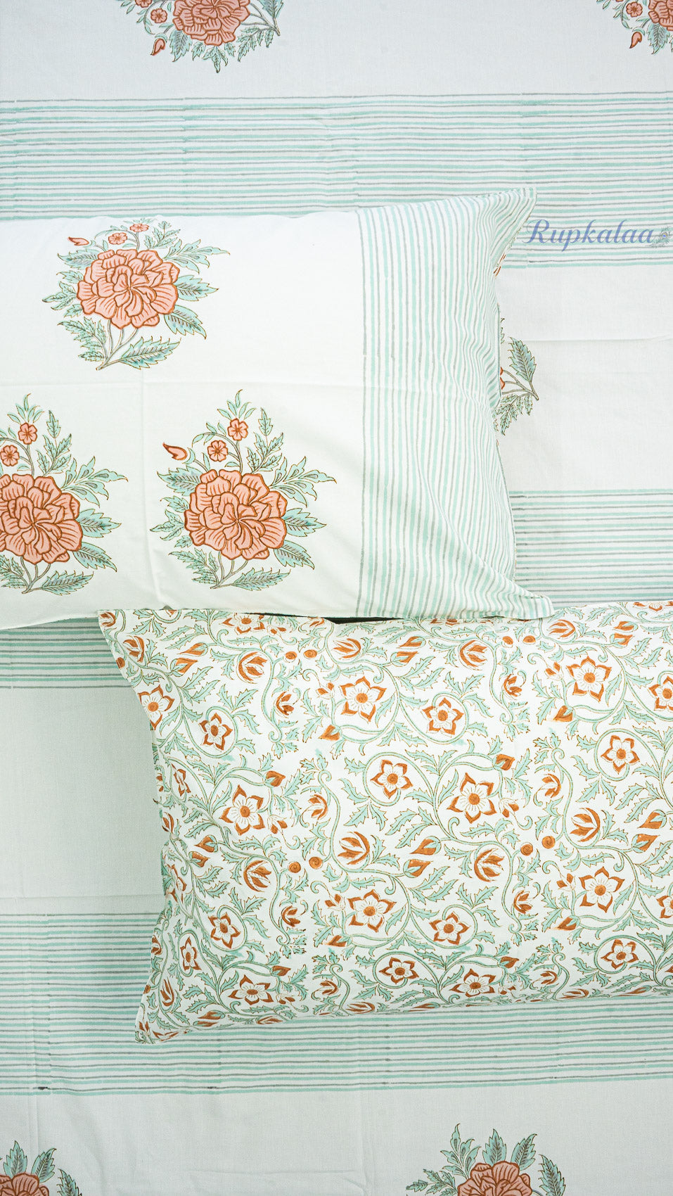 Agni Kusum Quilt and Bedsheet Set