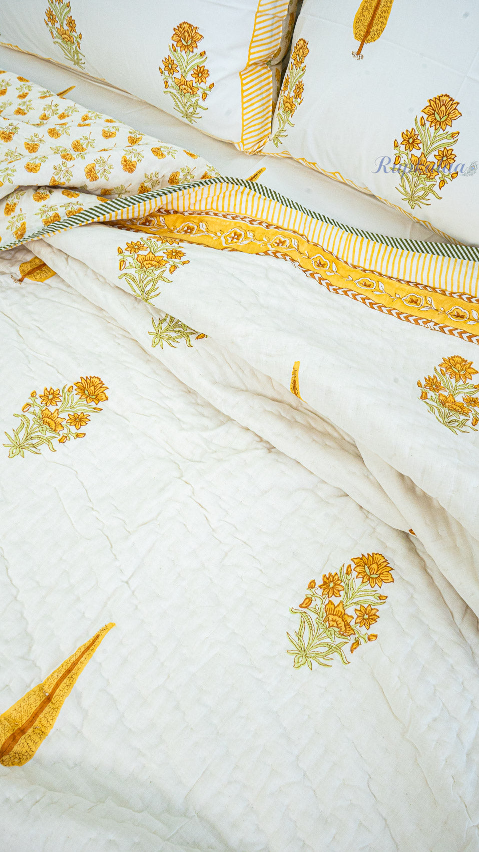Haldi Phool Quilt and Bedsheet Set