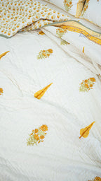 Haldi Phool Quilt and Bedsheet Set