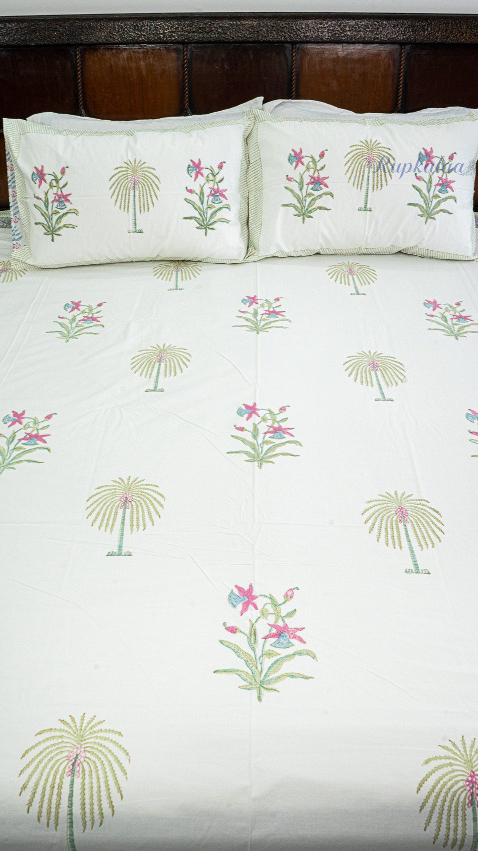 Karigari Quilt and Bedsheet Set