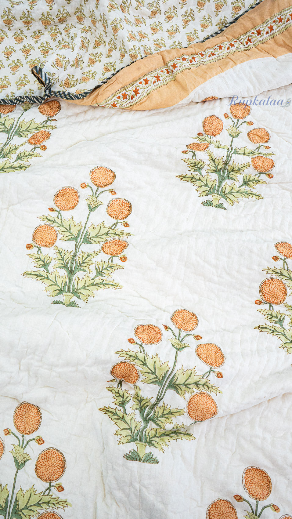 Golden Drift Quilt and Bedsheet Set