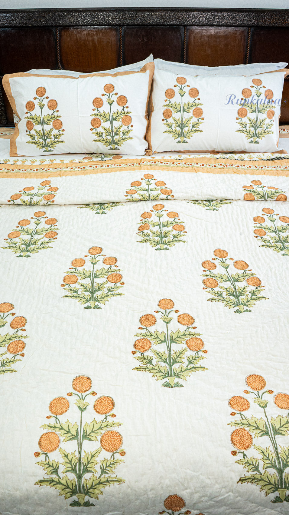 Golden Drift Quilt and Bedsheet Set