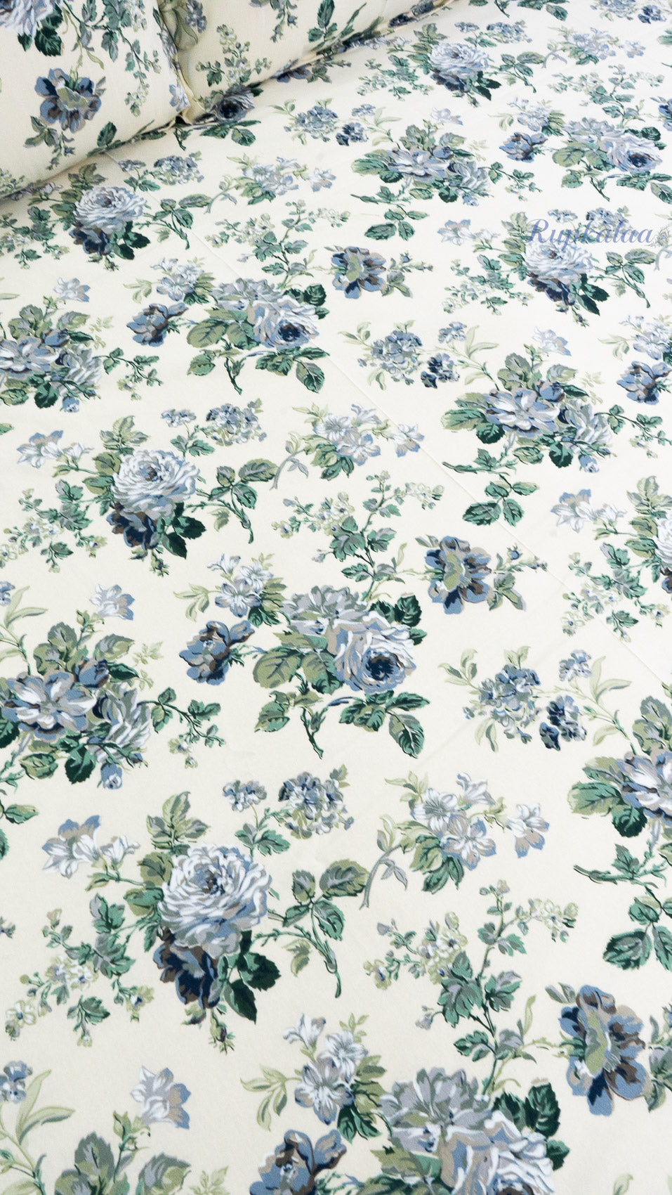 Neel Gulaab Thick Cotton Bedsheet with Two Pillow Covers