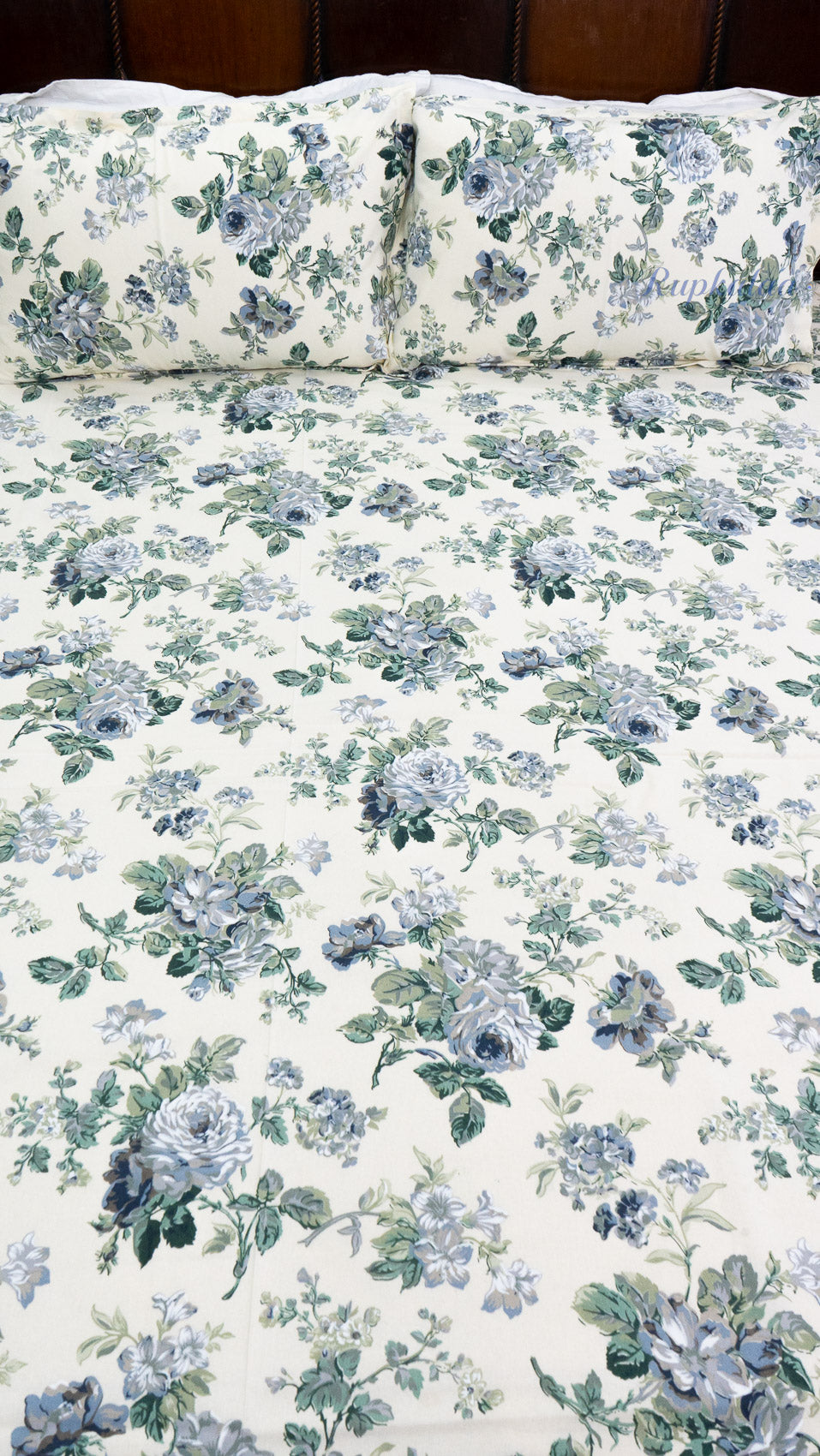 Neel Gulaab Thick Cotton Bedsheet with Two Pillow Covers