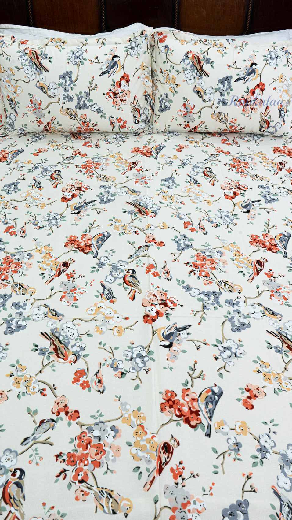 Sugandha Thick Cotton Bedsheet with Two Pillow Covers