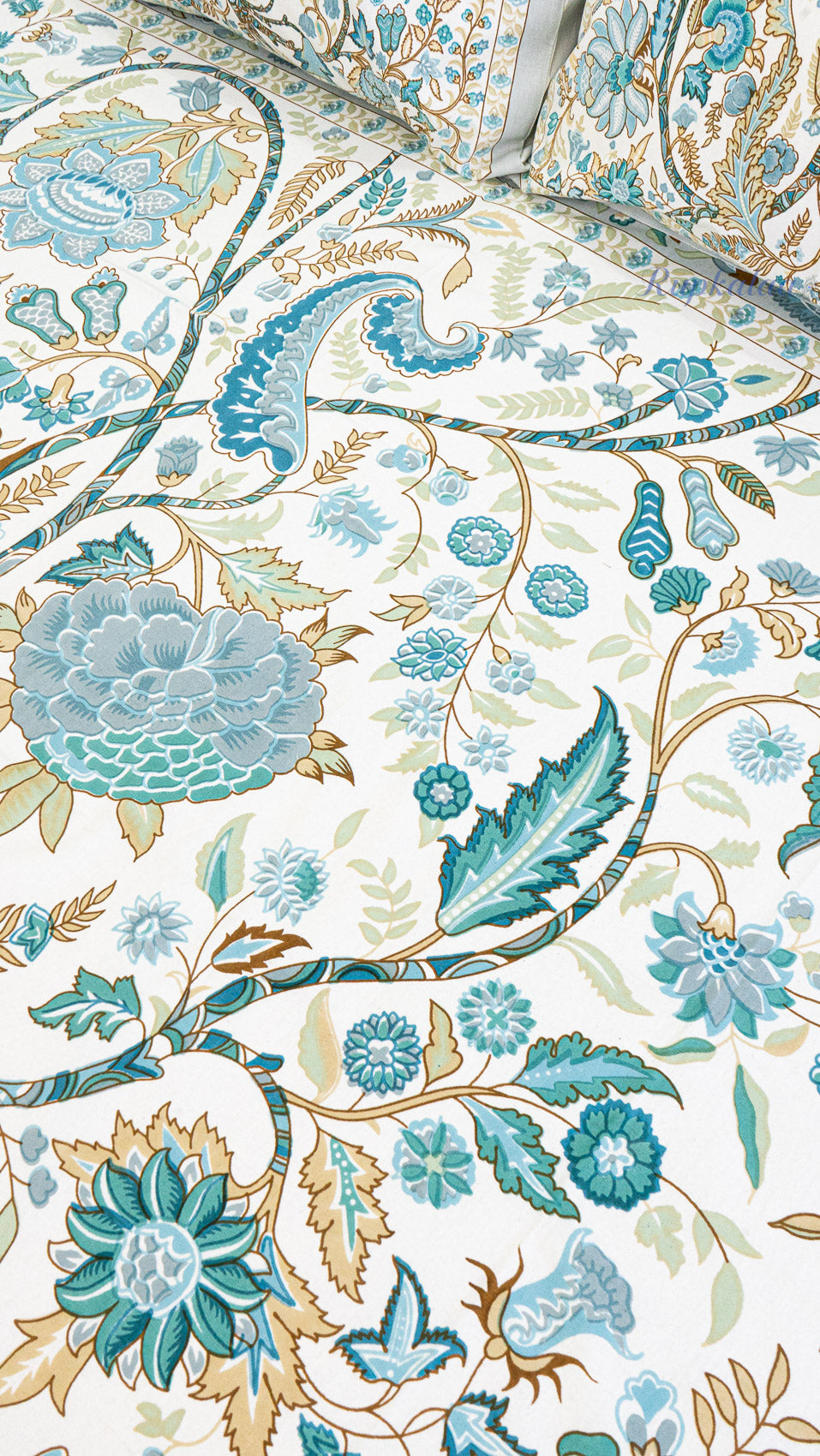 Padma Chhaya Cotton Bedsheet with Two Pillow Covers