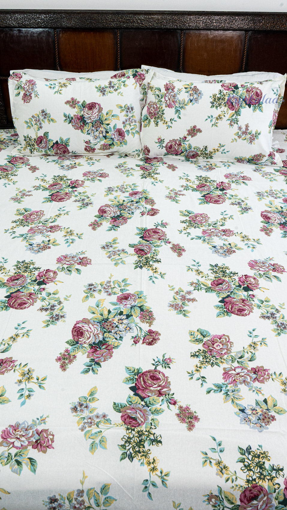 Kamal Vatika Cotton Bedsheet with Two Pillow Covers