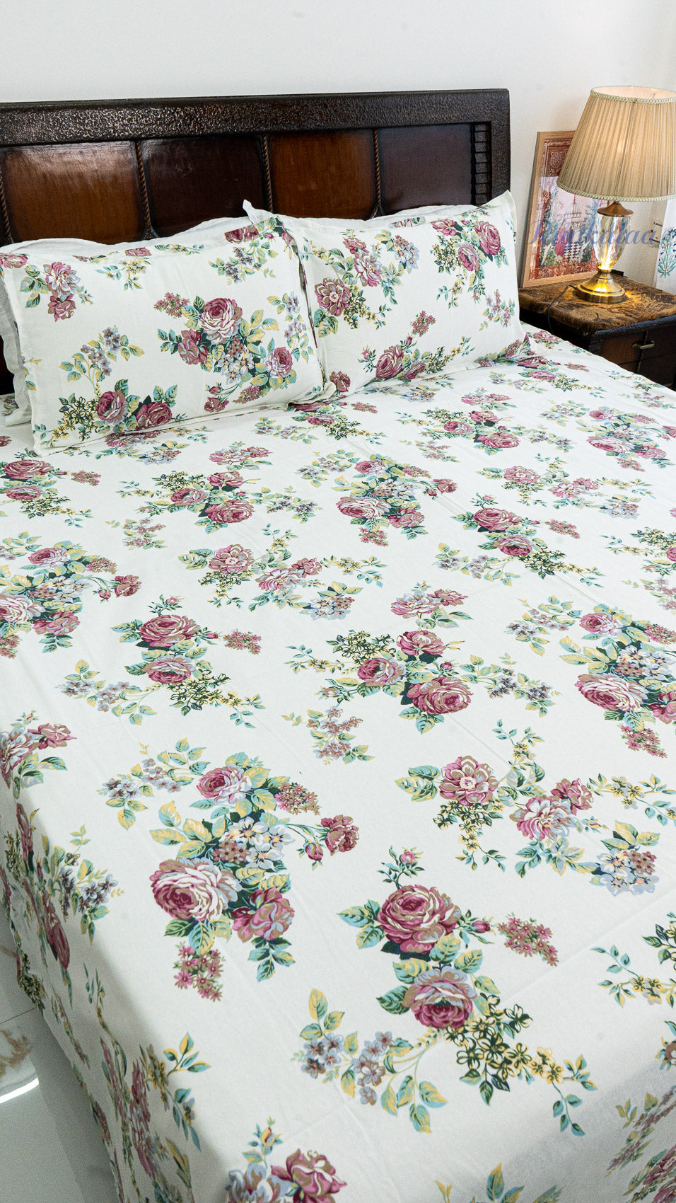 Kamal Vatika Cotton Bedsheet with Two Pillow Covers