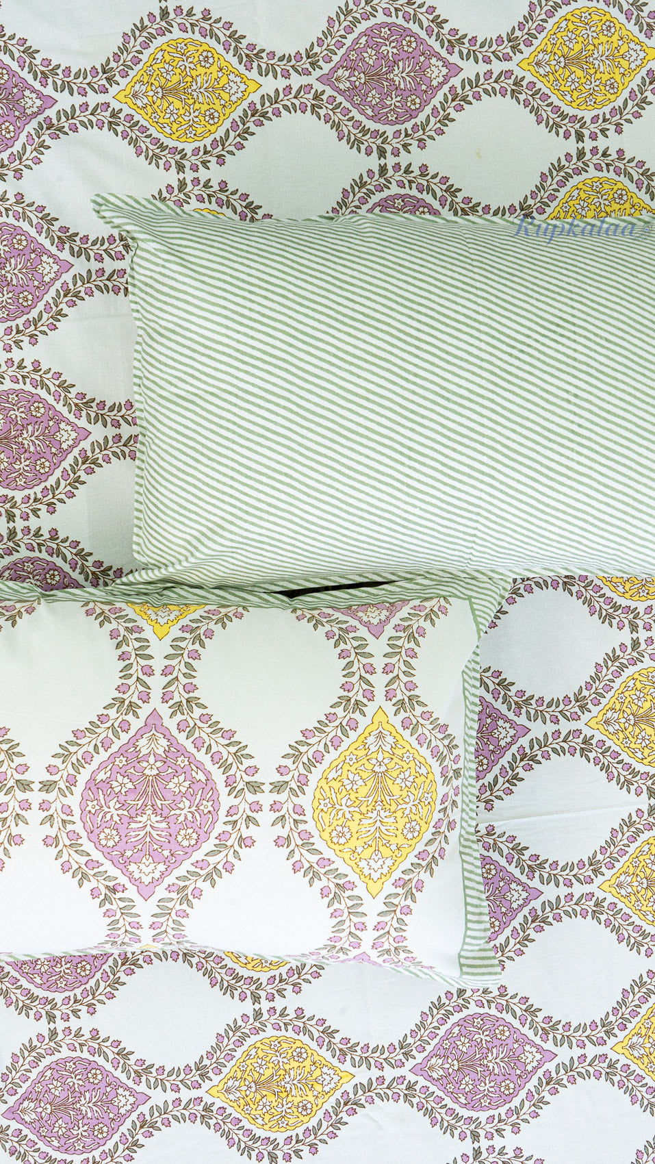 Karigari Cotton Bedsheet with Two Reversible Pillow Covers