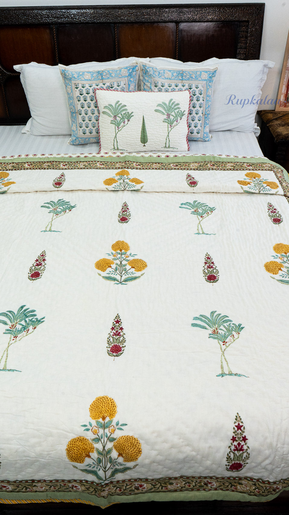 Swarna Handblock Reversible Mulmul Quilt