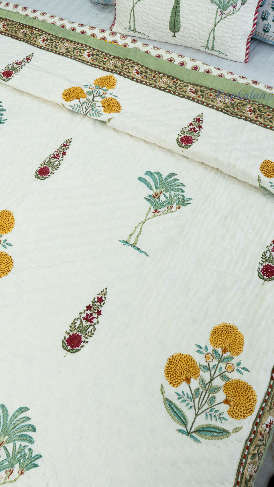 Swarna Handblock Reversible Mulmul Quilt