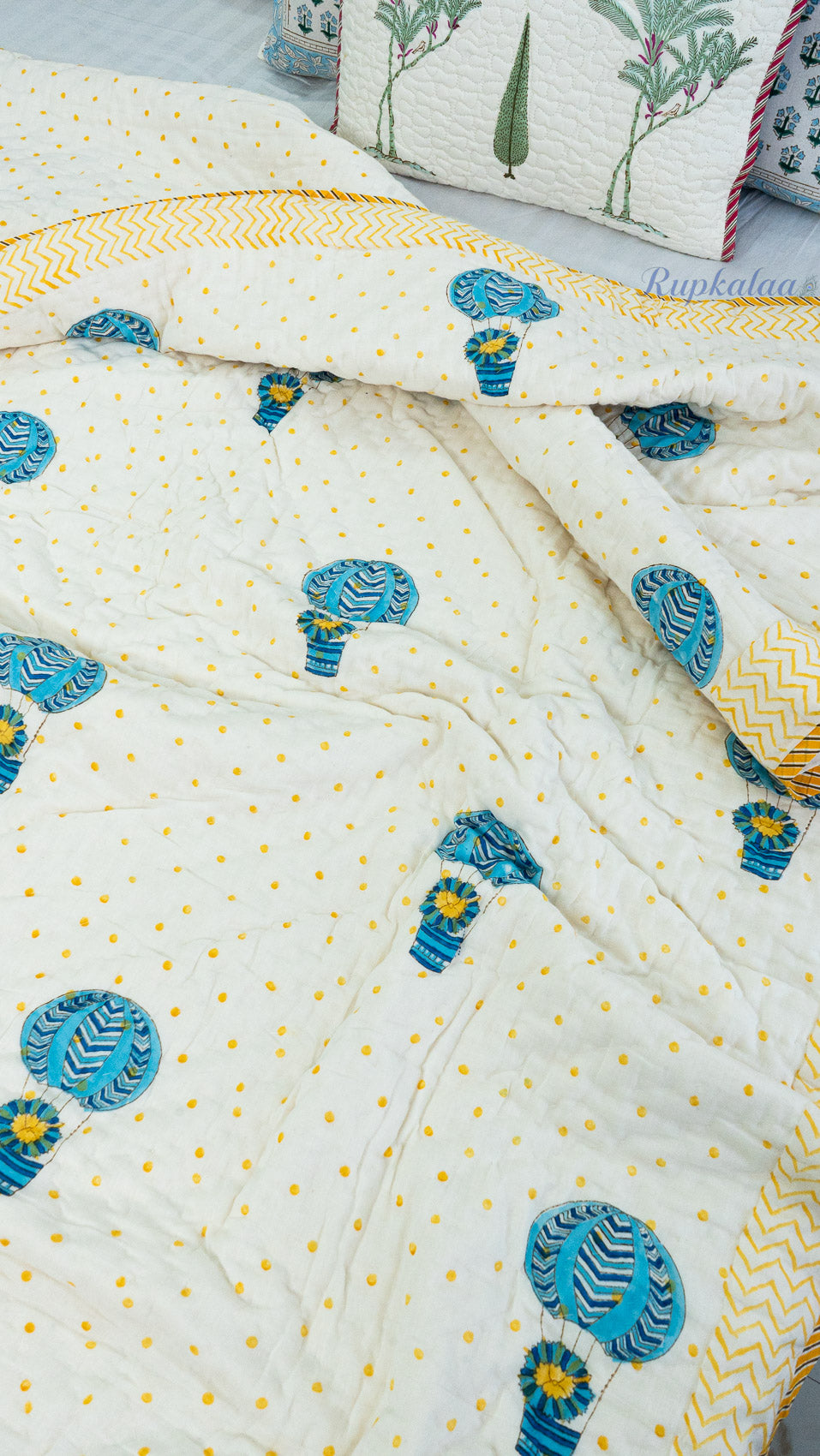 Pushp Udaan Handblock Reversible Mulmul Quilt