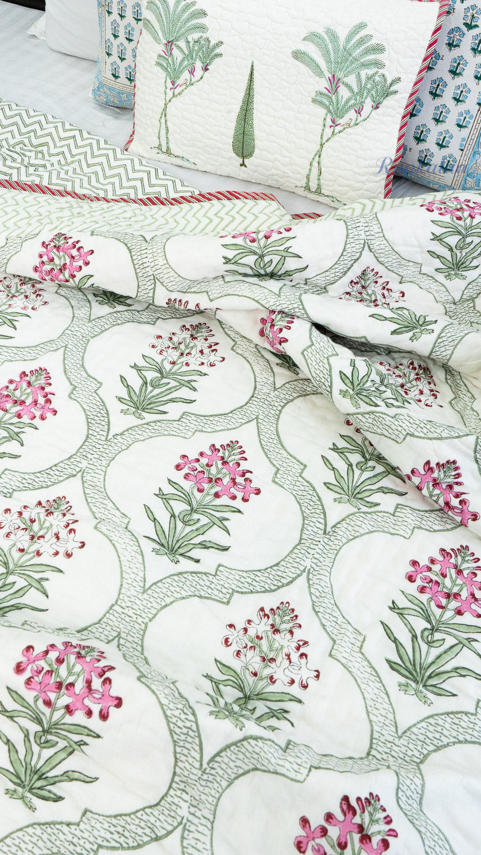 Shahi Haveli Handblock Reversible Mulmul Quilt