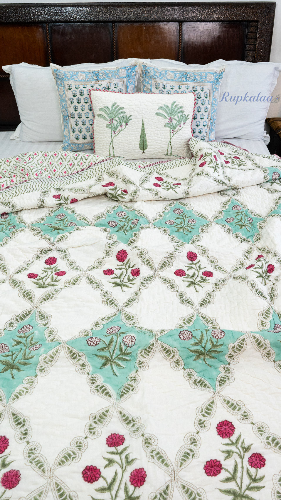 Ocean Drift Handblock Reversible Mulmul Single Quilt