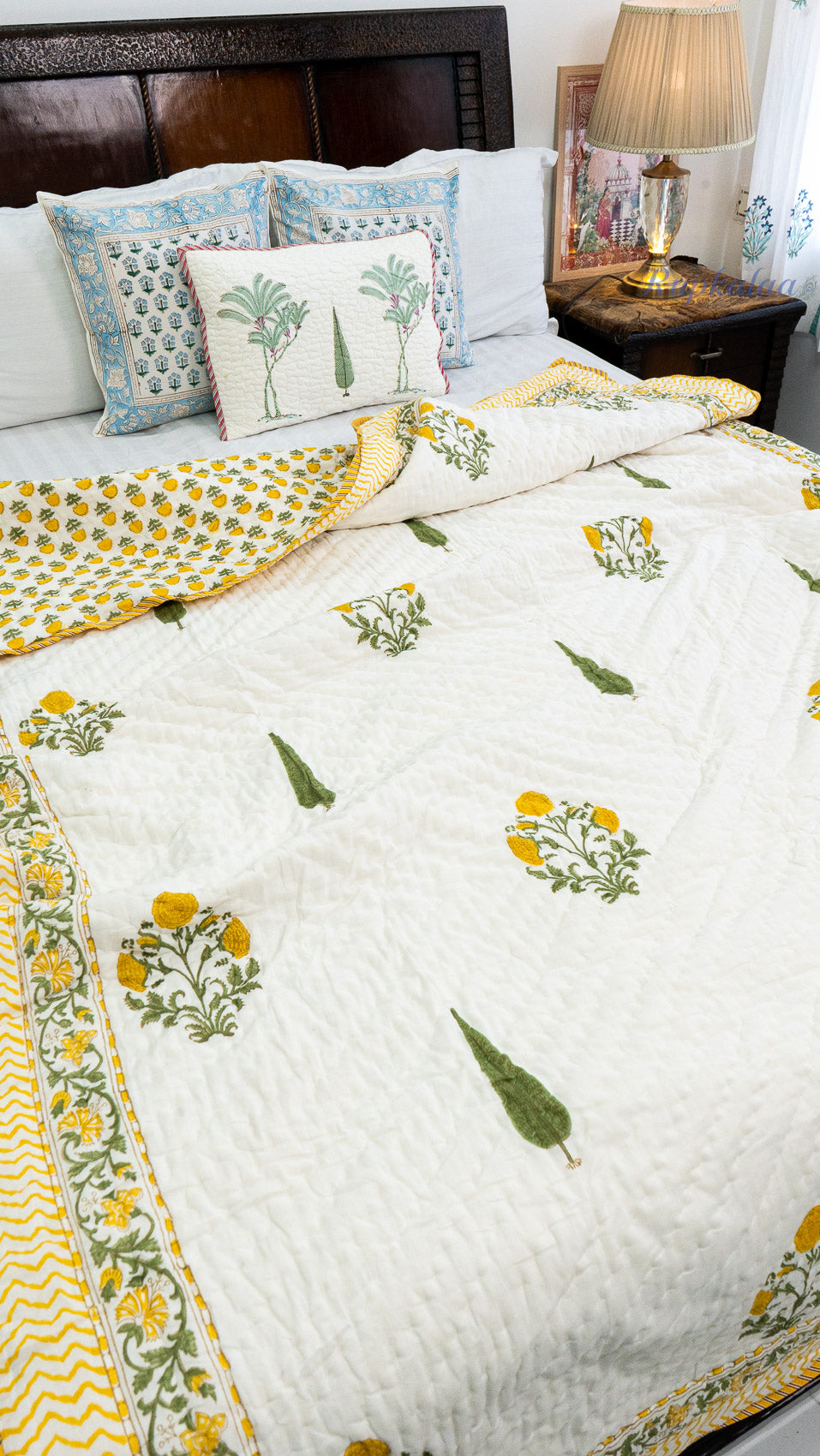 Swarna Bagh Reversible Mulmul Single Quilt