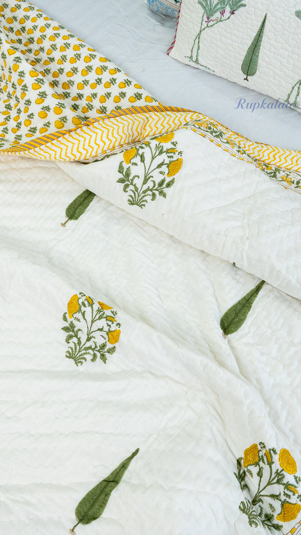 Swarna Bagh Reversible Mulmul Single Quilt