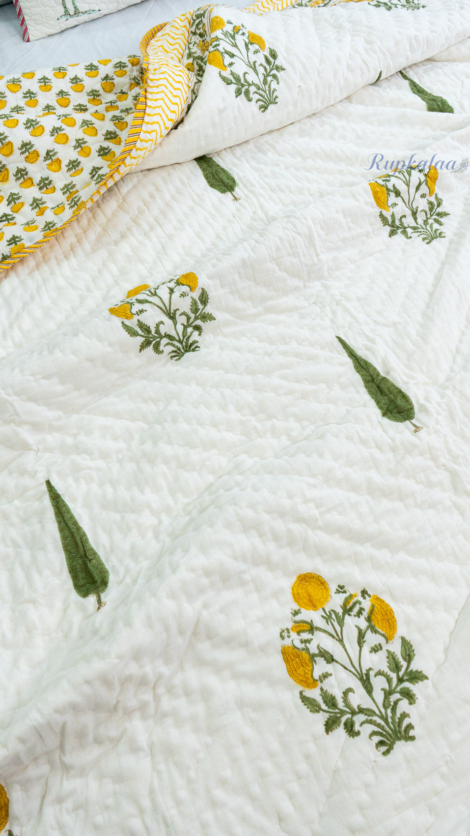 Swarna Bagh Reversible Mulmul Single Quilt