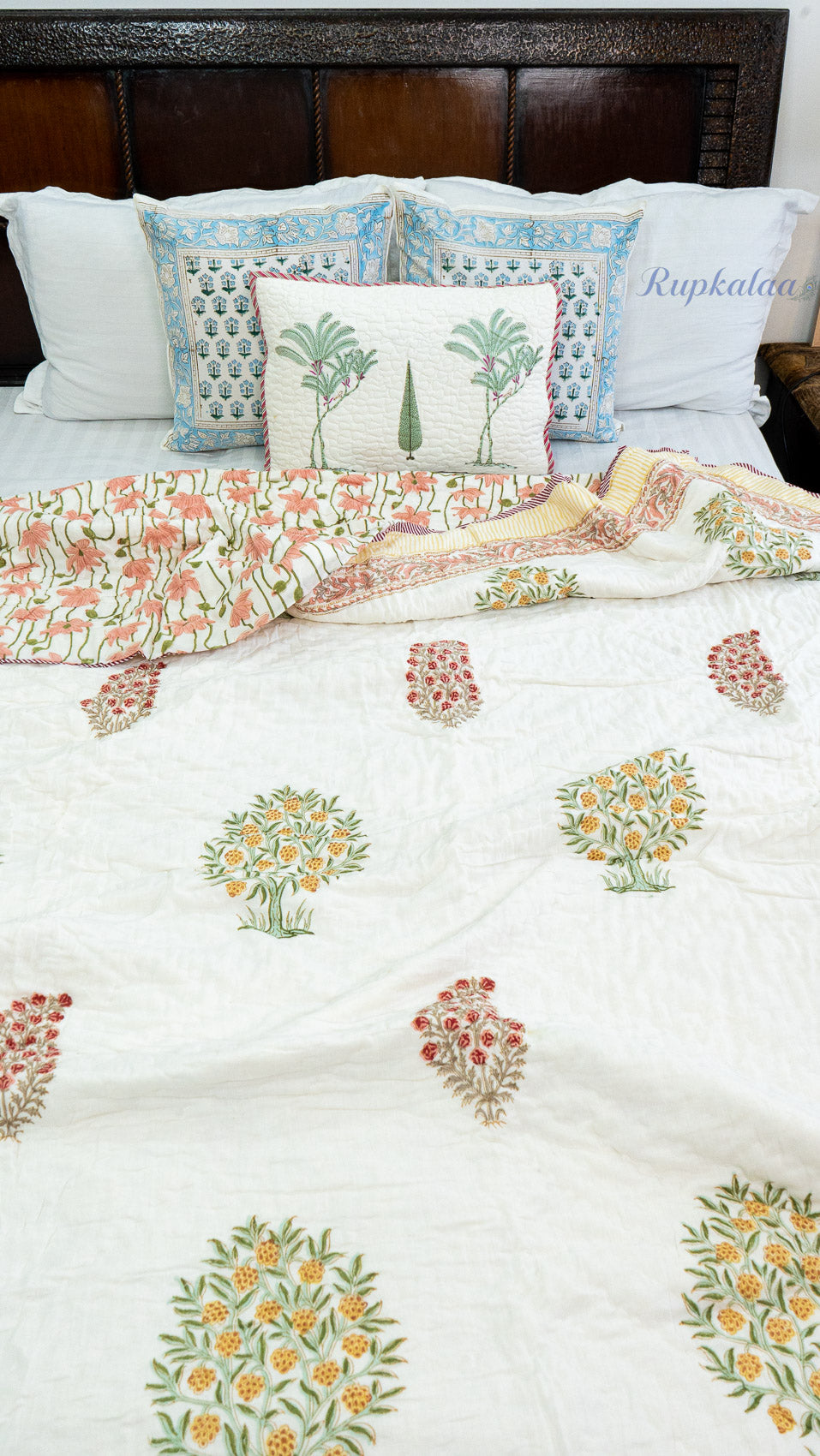 Poppies at Dusk Reversible Mulmul Single Quilt