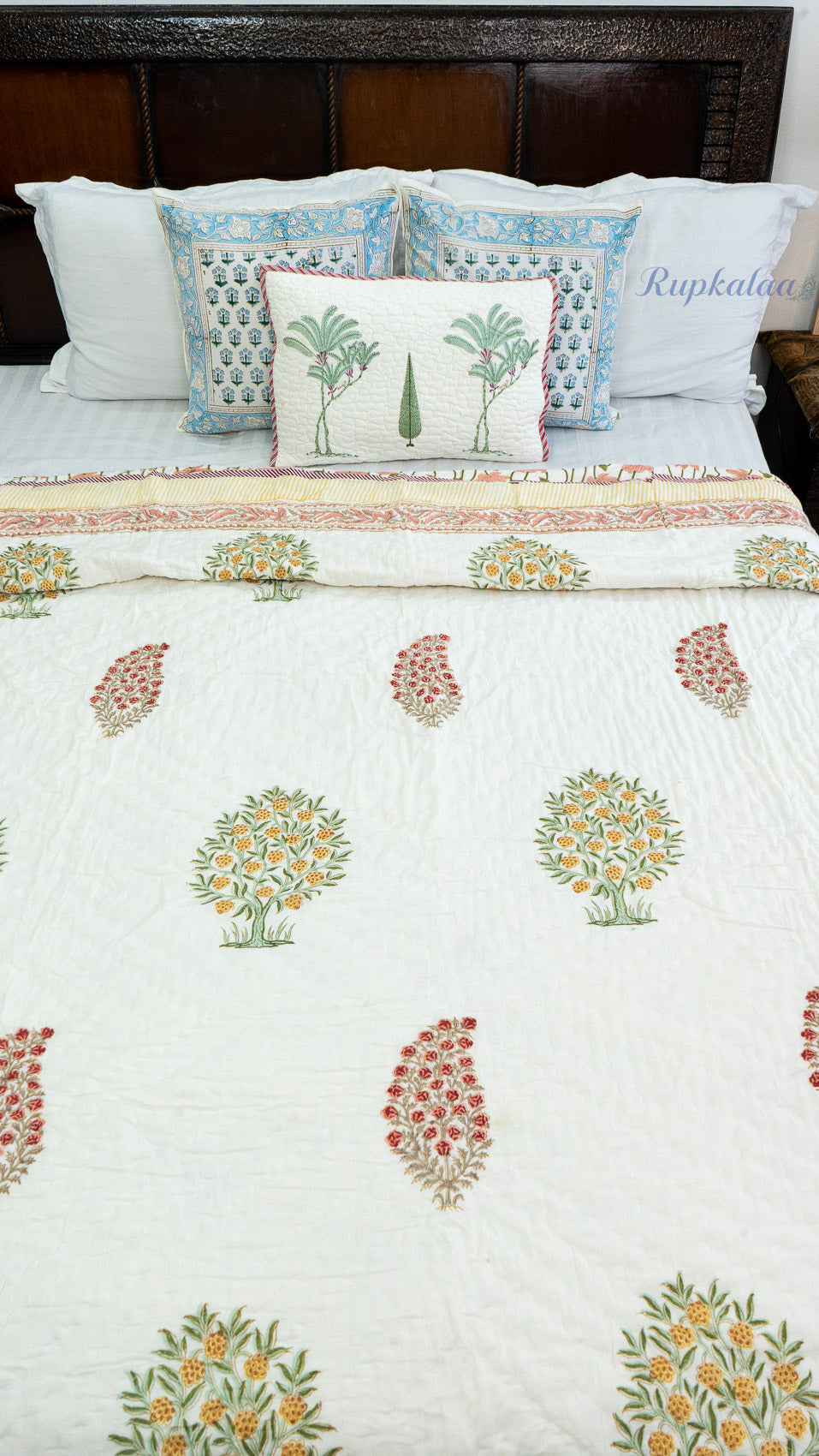 Poppies at Dusk Reversible Mulmul Single Quilt